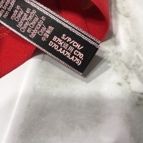 NWT VICTORIA'S SECRET VERY SEXY UNLINED RED LIPS BUSTIER SMALL - Picture 5 of 9